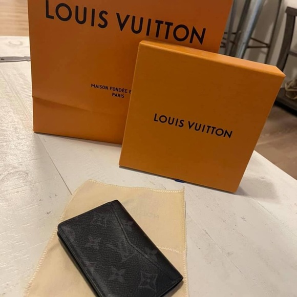 Authentic Louis Vuitton Mens Wallet Black Monogram - Picture 3 of 3